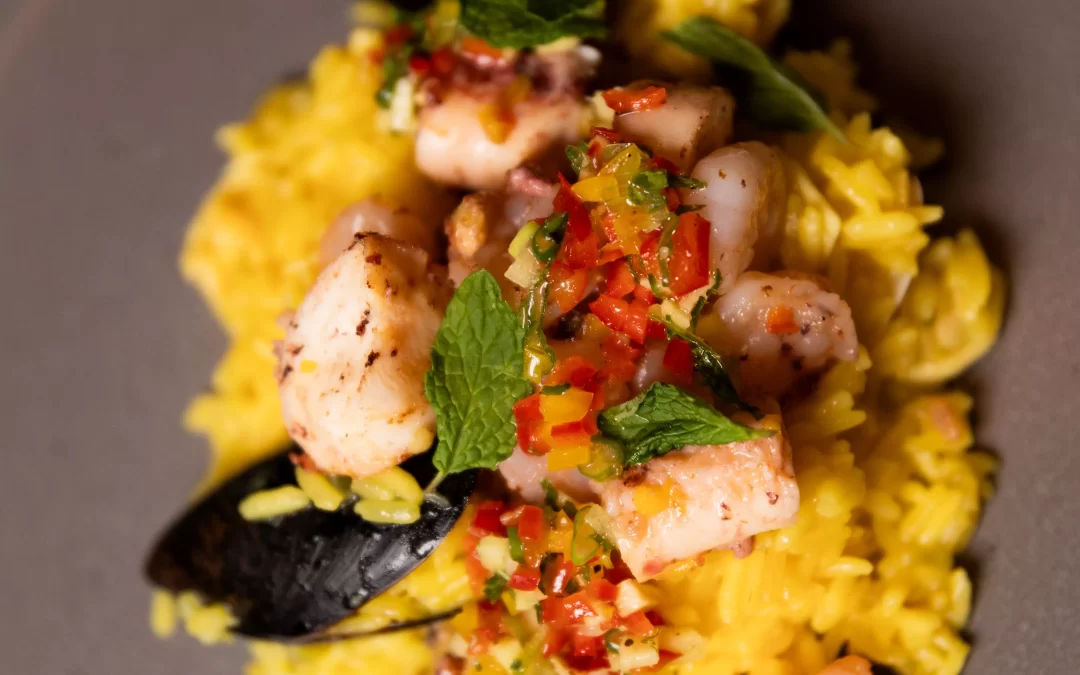 Arroz con mariscos y mojito de ajíes